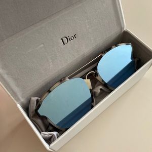 Dior Abstract 
Beige Tortoiseshell/Light Blue